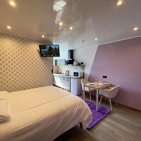 Capstay Color Valenciennes & Netflix Trith-Saint-Leger Exterior photo