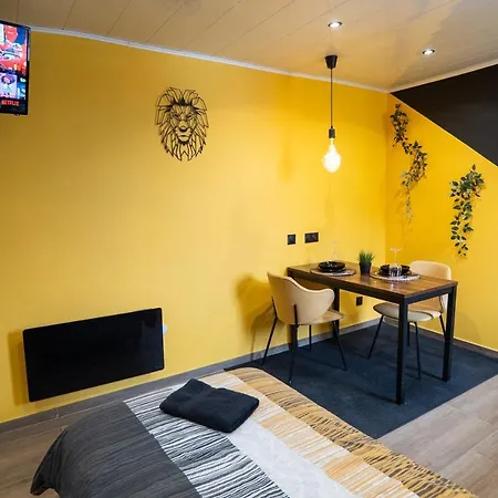 Capstay Color Valenciennes & Netflix Trith-Saint-Leger Exterior photo