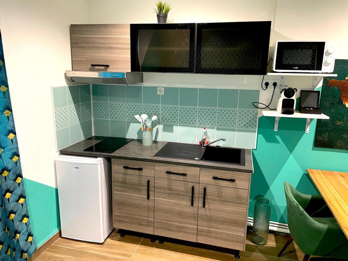 Capstay Color Valenciennes & Netflix Apartment