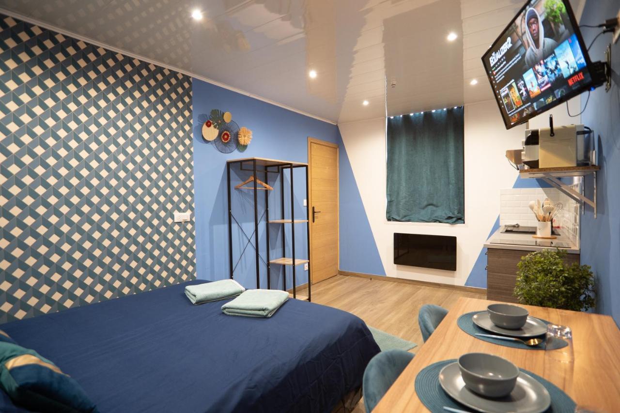 Apartment Capstay Color Valenciennes & Netflix *