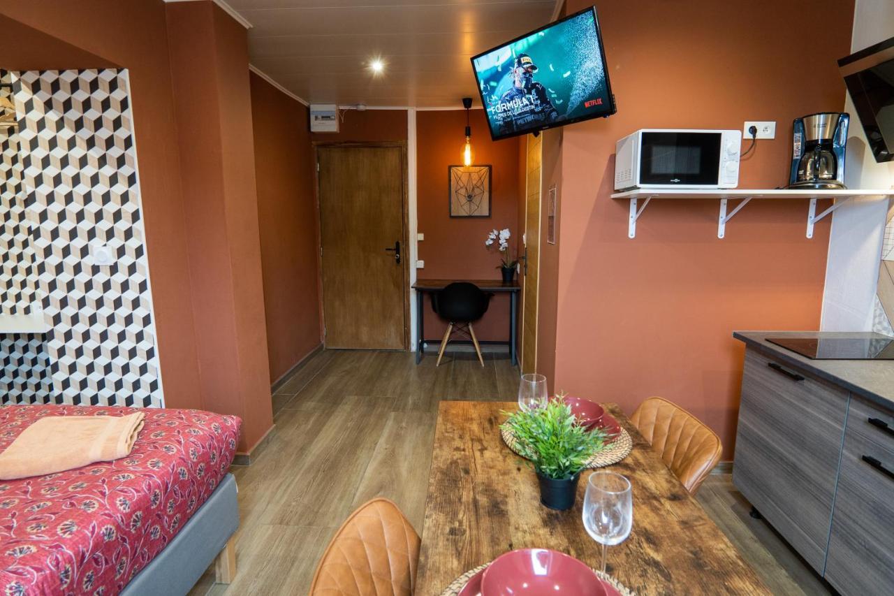 Capstay Color Valenciennes & Netflix Trith-Saint-Leger