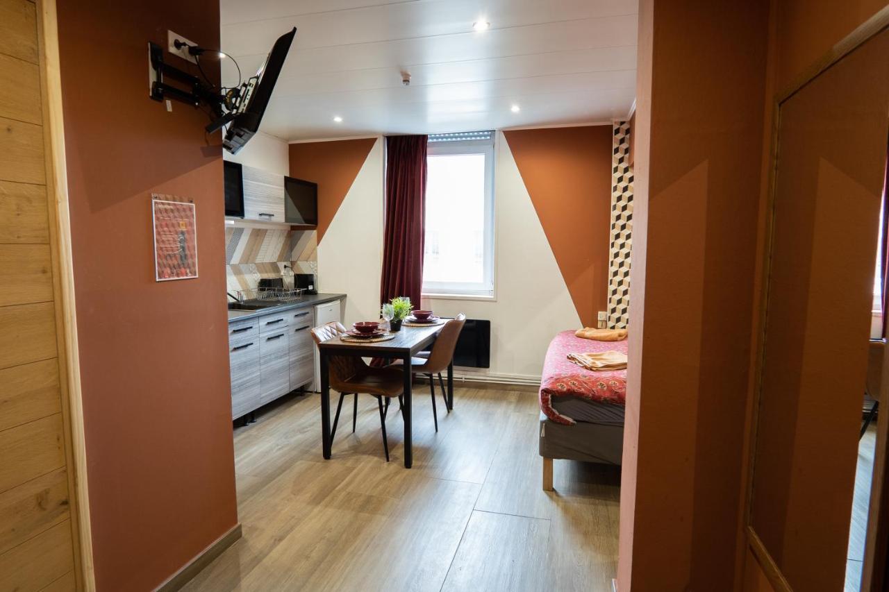 Apartment Capstay Color Valenciennes & Netflix