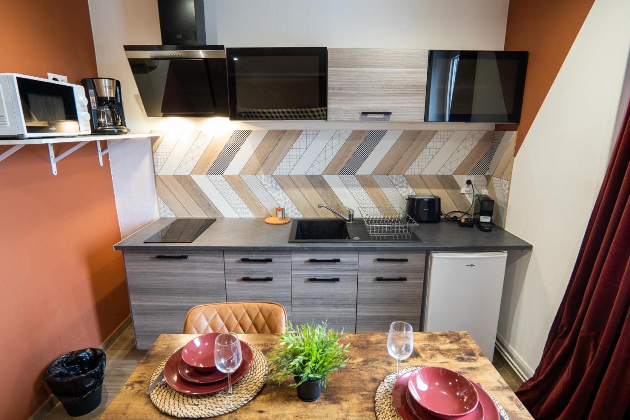 Capstay Color Valenciennes & Netflix Trith-Saint-Leger