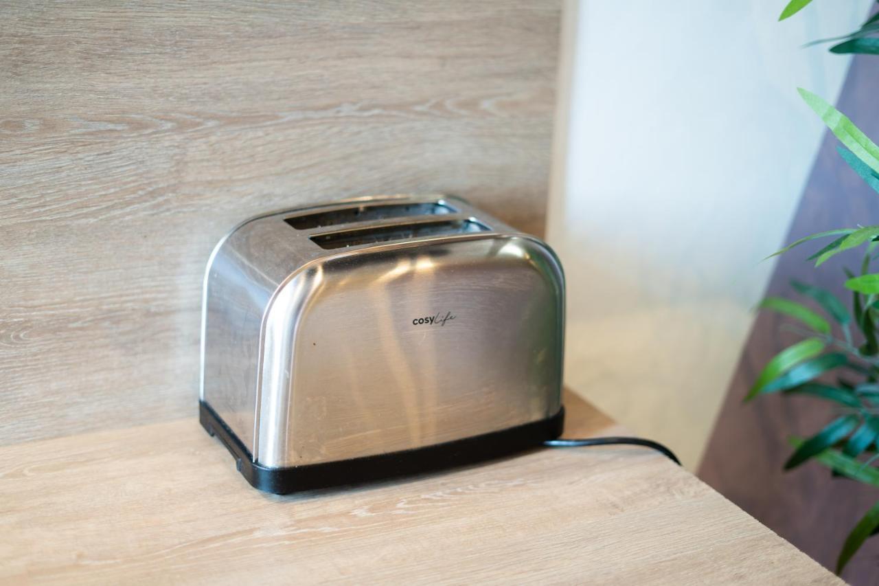 Apartment Capstay Color Valenciennes & Netflix